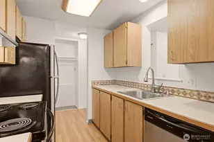 4601 Grandview Dr W, University Place, WA 98466 - Photo 10