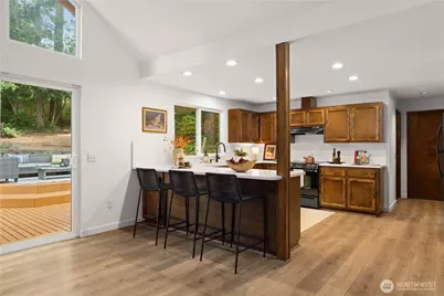23417 Edmonds Way, Edmonds, WA 98026 - Photo 4