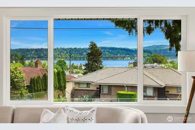 9275 Renton Avenue S, Seattle, WA 98118 - Photo 6