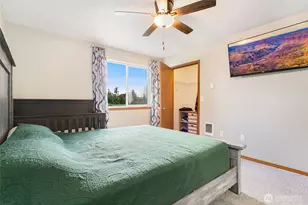 22207 126th St E, Bonney Lake, WA 98391 - Photo 14