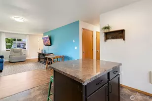 22207 126th St E, Bonney Lake, WA 98391 - Photo 8