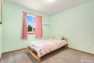 22207 126th St E, Bonney Lake, WA 98391 - Photo 18