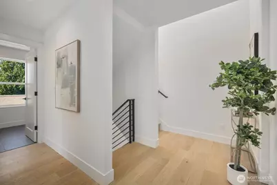 726 N 89th Street, Seattle, WA 98103 - Photo 24