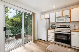 604 122nd Ave NE, Bellevue, WA 98005 - Photo 12