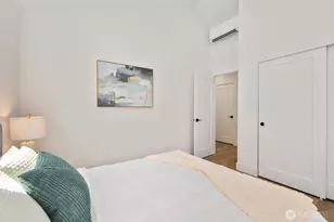 724 N 89th St, Seattle, WA 98103 - Photo 16