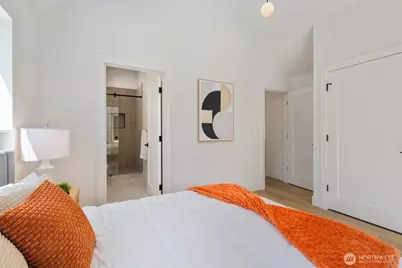 724 N 89th Street, Seattle, WA 98103 - Photo 20