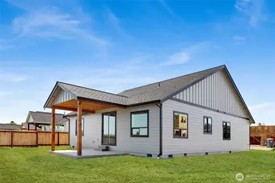 416 W 4th Street, Everson, WA 98247 - Photo 2