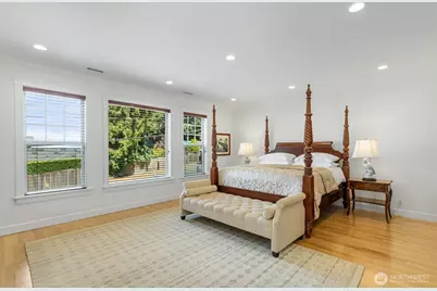 801 W Barrett Street, Seattle, WA 98119 - Photo 16