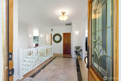 801 W Barrett Street, Seattle, WA 98119 - Photo 2