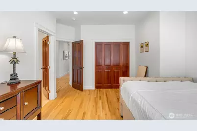 801 W Barrett Street, Seattle, WA 98119 - Photo 22