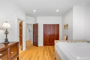 801 W Barrett St, Seattle, WA 98119 - Photo 22