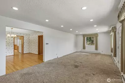 4210 Crescent Avenue, Everett, WA 98203 - Photo 8