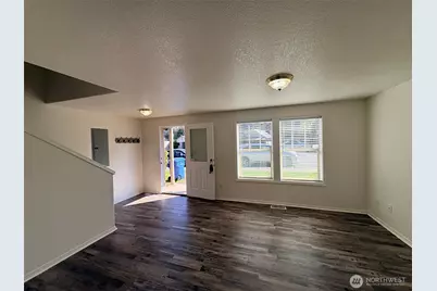 1005 Pacific Avenue N, Kelso, WA 98626 - Photo 4