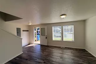 1005 Pacific Ave N, Kelso, WA 98626 - Photo 4