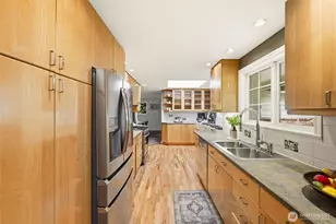 17815 NE 9th St, Bellevue, WA 98008 - Photo 18