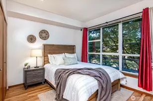 668 S Lane St, Seattle, WA 98104 - Photo 14