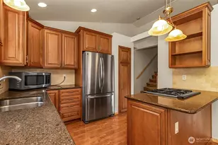 9520 2nd St SE, Lake Stevens, WA 98258 - Photo 6