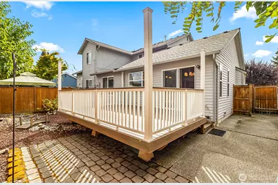 9520 2nd Street SE #11, Lake Stevens, WA 98258 - Photo 2