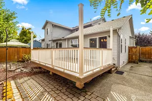 9520 2nd St SE, Lake Stevens, WA 98258 - Photo 2