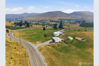 1638 Green Avenue, Manson, WA 98831 - Photo 2