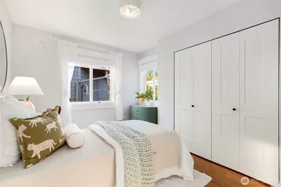 3241 32nd Avenue W, Seattle, WA 98199 - Photo 18