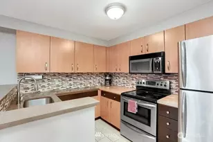 4020 Aurora Ave N, Seattle, WA 98103 - Photo 12