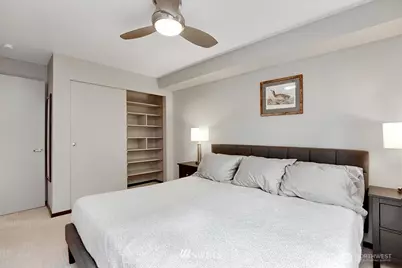 4020 Aurora Avenue N #303, Seattle, WA 98103 - Photo 4