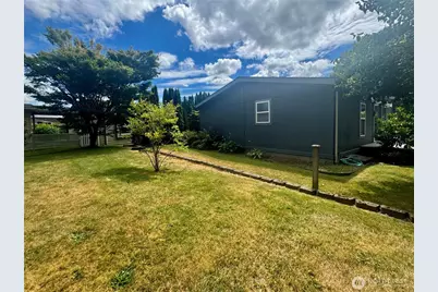 1093 Todd Place #23, Burlington, WA 98233 - Photo 12