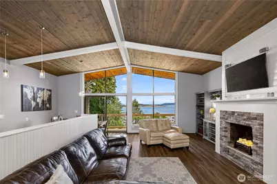 578 SW Shelley Ln, Oak Harbor, WA 98277 - Photo 4
