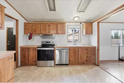 309 Warren Street N, Roy, WA 98580 - Photo 8