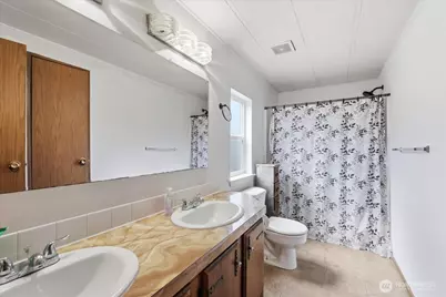 309 Warren Street N, Roy, WA 98580 - Photo 20
