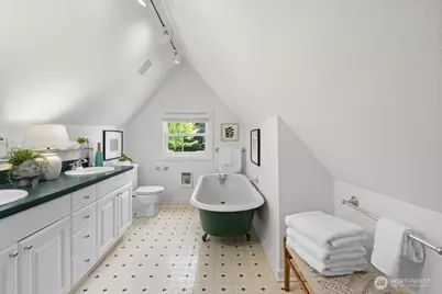[Address not provided], Seattle, WA 98117 - Photo 18