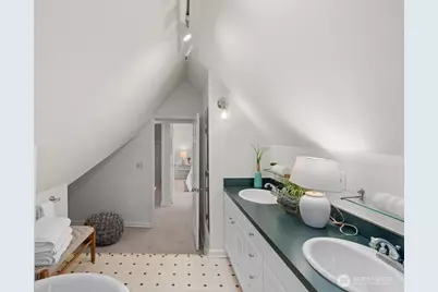 [Address not provided], Seattle, WA 98117 - Photo 20