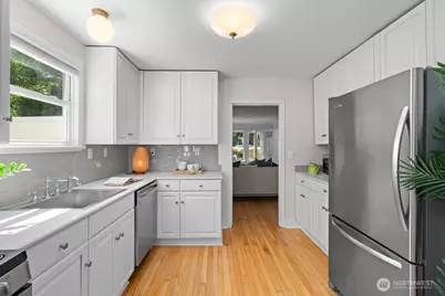 [Address not provided], Seattle, WA 98117 - Photo 10