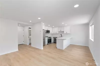 2201 NW 64th Street #D, Seattle, WA 98107 - Photo 10