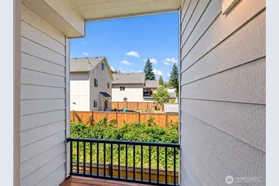 826 NW Highgarden Drive, Bremerton, WA 98311 - Photo 6