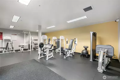2415 2nd Avenue #729, Seattle, WA 98121 - Photo 18