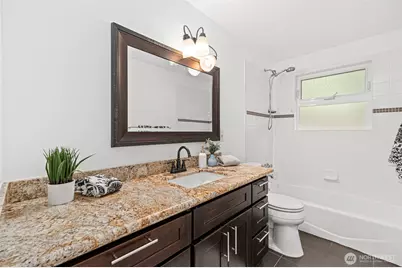 10758 Ashworth Avenue N, Seattle, WA 98133 - Photo 26