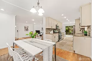 10758 Ashworth Ave N, Seattle, WA 98133 - Photo 16