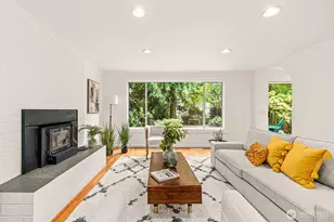 10758 Ashworth Ave N, Seattle, WA 98133 - Photo 8
