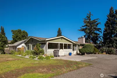 4 N Wilson Street, Wenatchee, WA 98801 - Photo 2