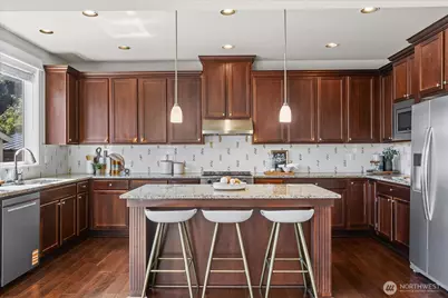 5028 70th Place SW, Mukilteo, WA 98275 - Photo 8