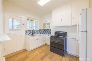 810 Oak St, Port Angeles, WA 98362 - Photo 8