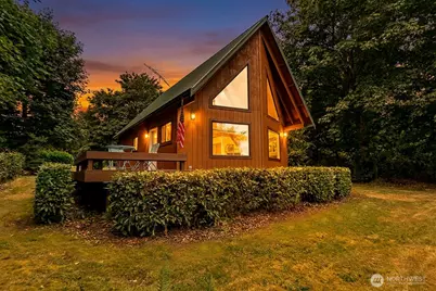 55 A Snohomish Way, Hat Island, WA 98206 - Photo 2