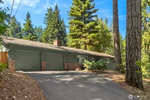 12249 N Madison Ave NE, Bainbridge Island, WA 98110 - Photo 2