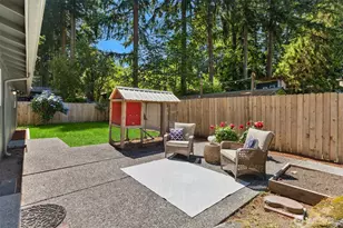 12249 N Madison Ave NE, Bainbridge Island, WA 98110 - Photo 18