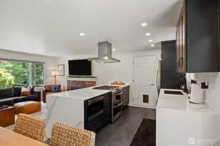 450 Mt Defiance Cir SW, Issaquah, WA 98027 - Photo 16