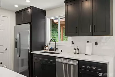 450 Mount Defiance Circle SW, Issaquah, WA 98027 - Photo 18