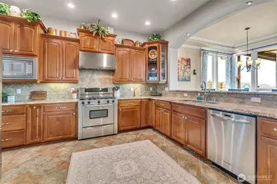 8110 172nd Avenue E, Sumner, WA 98390 - Photo 10