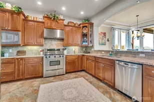 8110 172nd Ave E, Sumner, WA 98390 - Photo 10